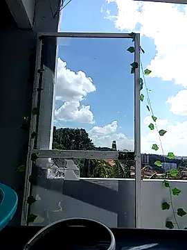 Snapshot of indiazinhabella27 chatting on 10-27-25, 04:11 indiazinhabella27 online show from 10-27-25, 04:11