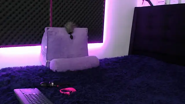 karlamoon23 online show from 11-29-25, 08:56