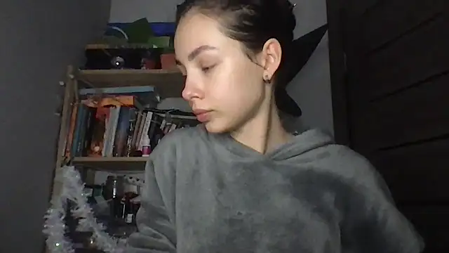 Yuna5343 online show from 01-14-26, 08:36