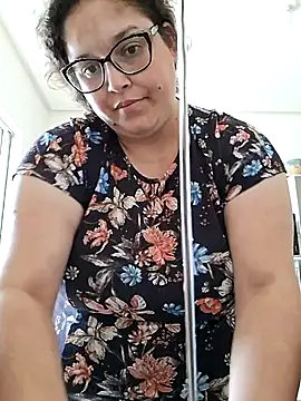 Snapshot of valkiriabbw chatting on 01-13-26, 02:33 valkiriabbw online show from 01-13-26, 02:33