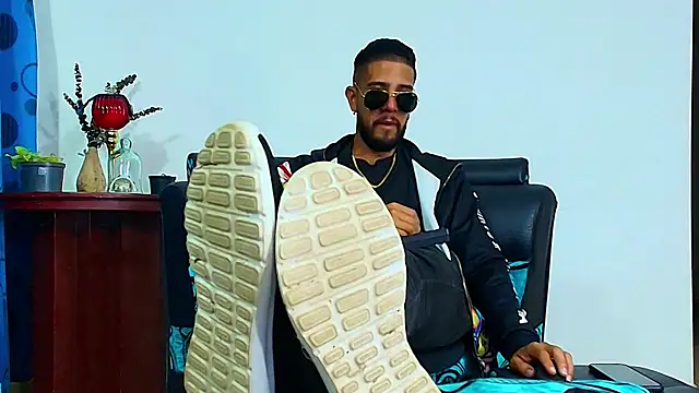 DaveSoldier online show from 10-12-25, 04:11