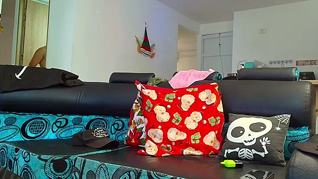 Snapshot of DaveSoldier chatting on 12-05-25, 04:14 DaveSoldier online show from 12-05-25, 04:14