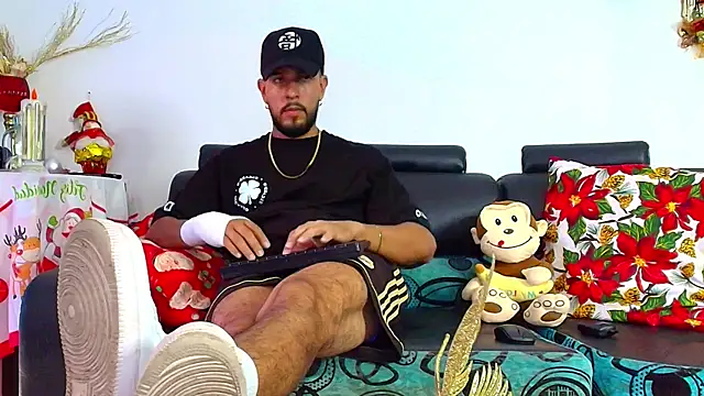 Snapshot of DaveSoldier chatting on 12-15-25, 08:02 DaveSoldier online show from 12-15-25, 08:02