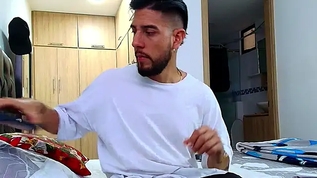 Snapshot of DaveSoldier chatting on 02-22-26, 08:51 DaveSoldier online show from 02-22-26, 08:51