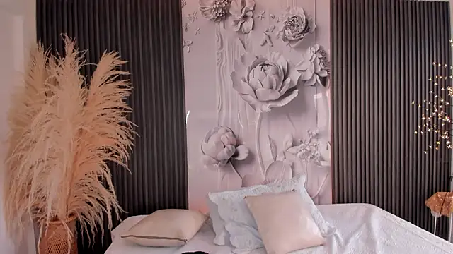 ShaniaDaniels online show from 02-15-26, 10:17