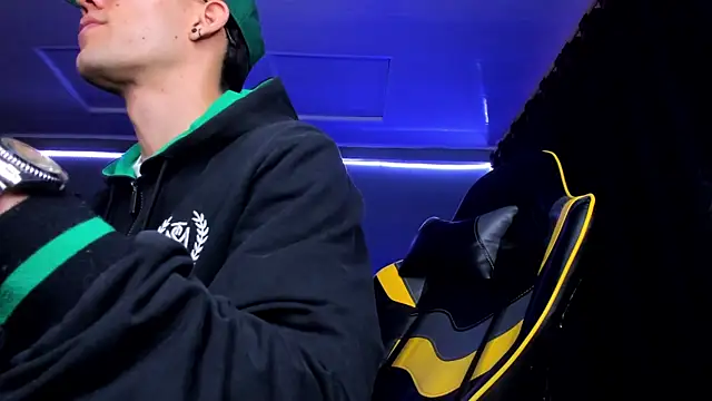 alexgiraldo   online show from 09-29-25, 12:10