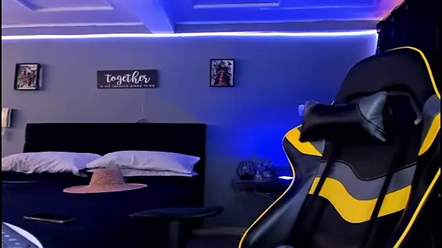 alexgiraldo   online show from 10-09-25, 01:20