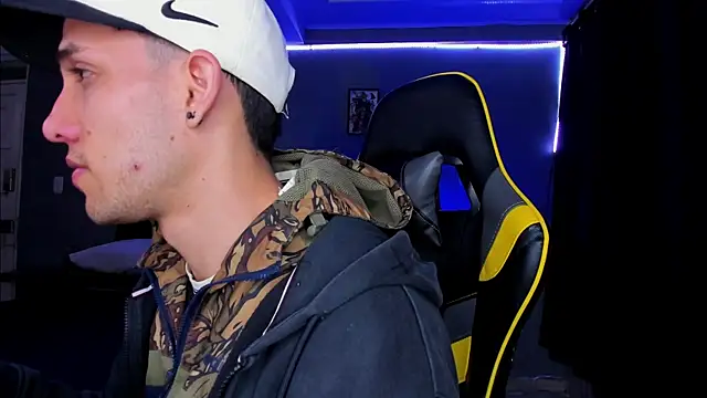 alexgiraldo   online show from 10-14-25, 11:00