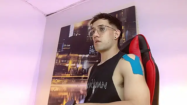 Snapshot of alexgiraldo__ chatting on 03-16-26, 06:06 alexgiraldo online show from 03-16-26, 06:06