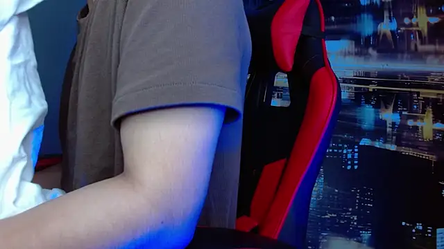 alexgiraldo   online show from 04-30-26, 12:00