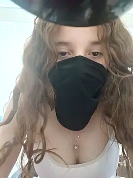 Snapshot of Arora07 chatting on 10-01-25, 12:05 Arora07 online show from 10-01-25, 12:05