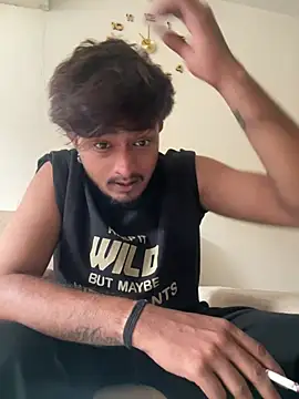 Snapshot of seenu2101 chatting on 06-25-26, 05:34 seenu2101 online show from 06-25-26, 05:34