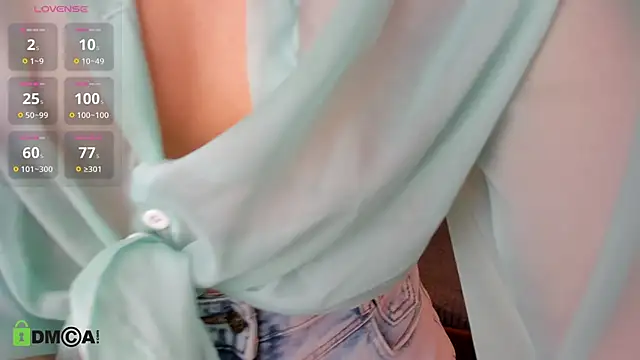 Snapshot of odelynbrower chatting on 09-18-25, 12:23 odelynbrower online show from 09-18-25, 12:23