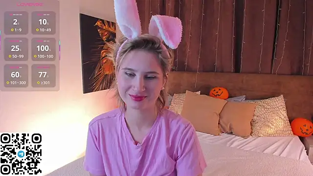 Snapshot of odelynbrower chatting on 10-27-25, 12:15 odelynbrower online show from 10-27-25, 12:15