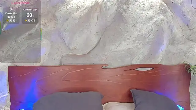 alisonn moon online show from 12-14-25, 03:12