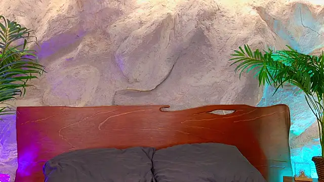 alisonn moon online show from 04-08-26, 10:10