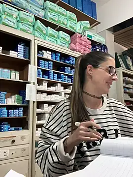 Snapshot of ferchule7 chatting on 11-13-25, 05:23 ferchule7 online show from 11-13-25, 05:23