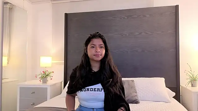 Angel yk online show from 10-20-25, 01:33