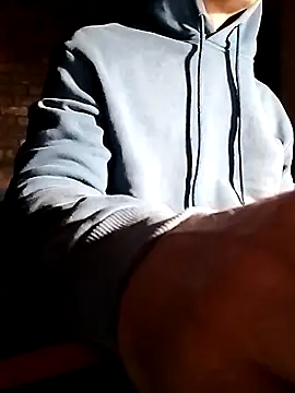 JohnnyTos online show from 04-25-26, 06:38