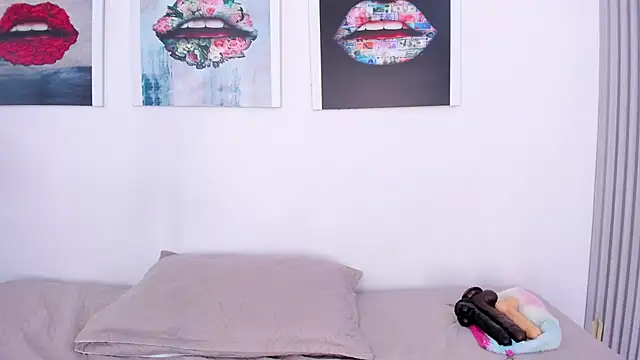 Monika-Ruiz online show from 09-25-25, 07:28