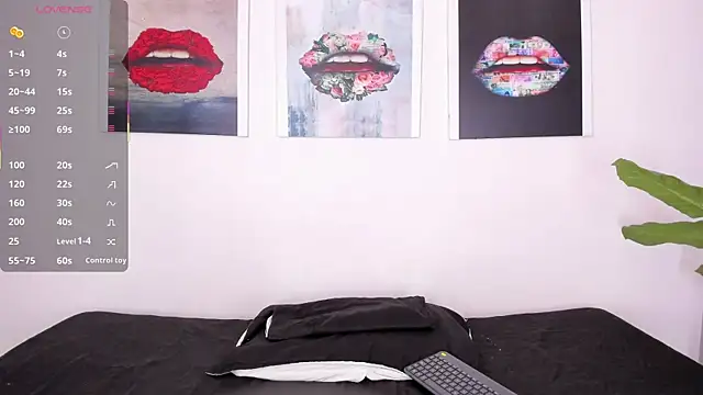 Monika-Ruiz online show from 10-15-25, 06:08