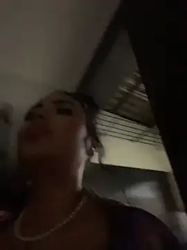 MaddyGray  online show from 12-04-25, 07:17