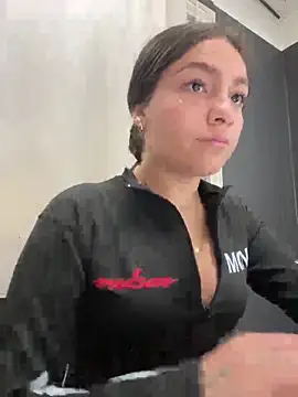 Alyha Cortes online show from 09-25-25, 01:04