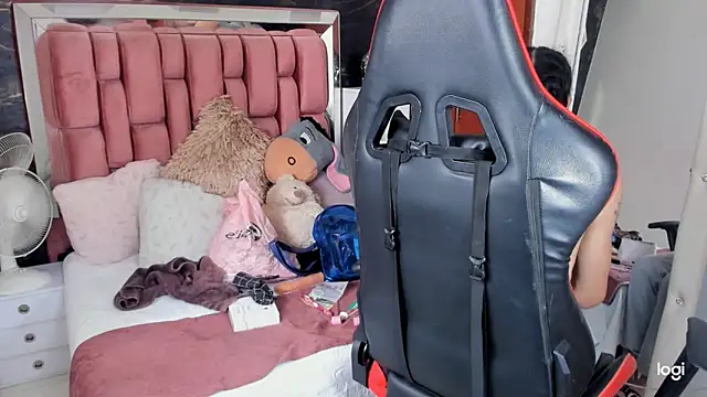 sara slut21 online show from 02-07-25, 08:31