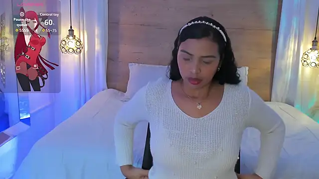 Artemisa08 online show from 10-28-25, 02:26