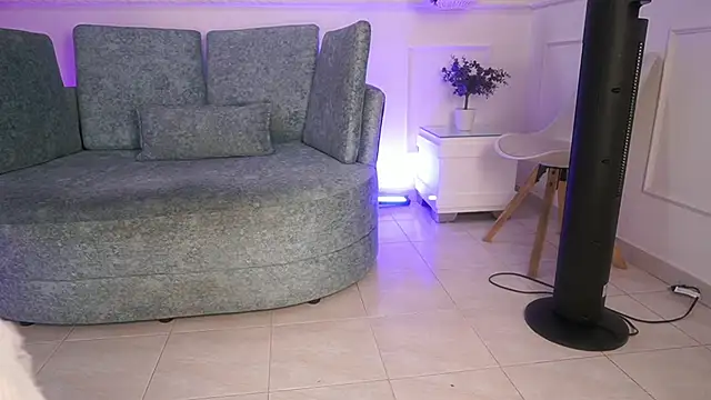 LoonaNyx online show from 10-14-25, 11:33