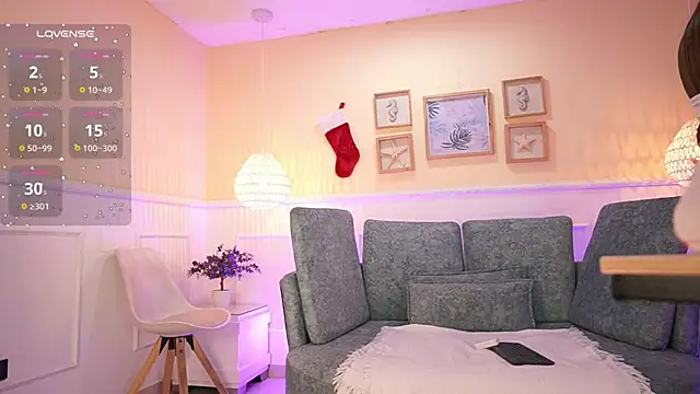 LoonaNyx online show from 12-05-25, 11:41