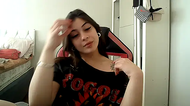 Becca B online show from 09-29-25, 05:29