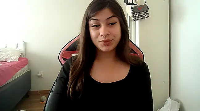 Becca B online show from 10-31-25, 03:13