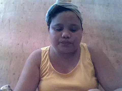 Snapshot of tender_amy chatting on 10-15-25, 04:23 tender amy online show from 10-15-25, 04:23