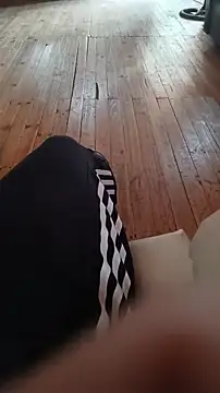 juanfritaa21 online show from 04-12-26, 08:14