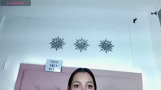 Snapshot of michel_rous_ chatting on 06-18-26, 04:46 michel rous online show from 06-18-26, 04:46