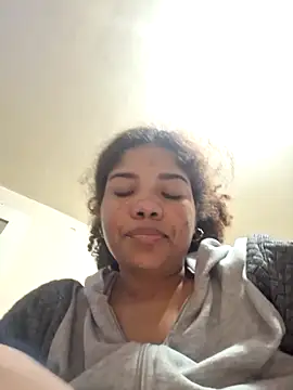 madelene online show from 02-19-25, 02:33