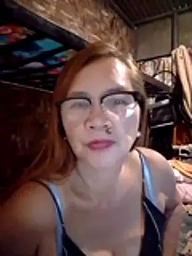 Snapshot of SexyHottMom chatting on 06-24-26, 12:04 SexyHottMom online show from 06-24-26, 12:04