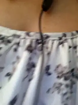 Snapshot of Queen_Nora chatting on 06-02-26, 05:31 Queen Nora online show from 06-02-26, 05:31