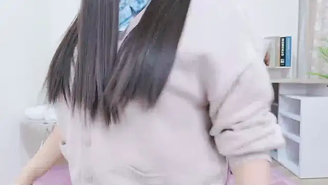 Snapshot of Reina_Fcup chatting on 09-20-25, 01:45 Reina Fcup online show from 09-20-25, 01:45