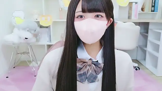 Snapshot of Reina_Fcup chatting on 09-27-25, 11:37 Reina Fcup online show from 09-27-25, 11:37