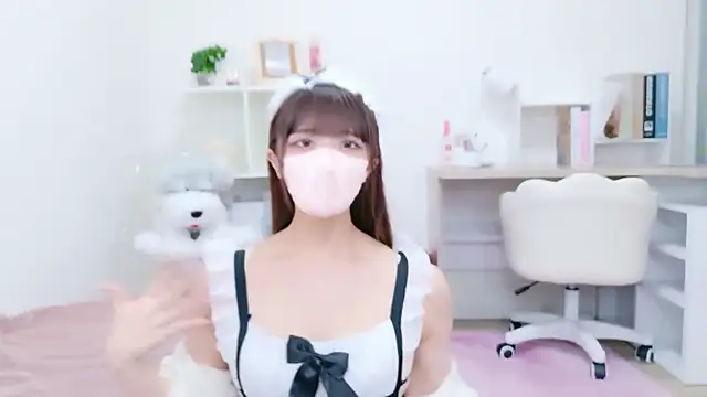 Snapshot of Reina_Fcup chatting on 11-30-25, 10:19 Reina Fcup online show from 11-30-25, 10:19