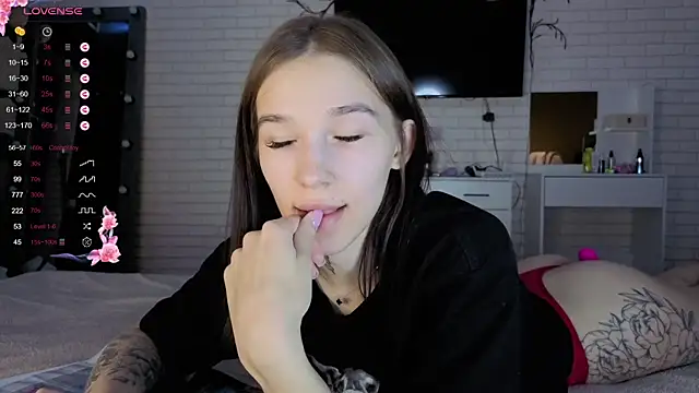 AsyaMiller online show from 11-26-25, 05:03