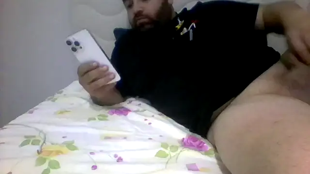 Snapshot of hardick582 chatting on 10-11-25, 09:46 hardick582 online show from 10-11-25, 09:46