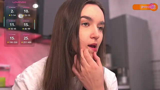 Snapshot of Mirarune chatting on 01-06-26, 03:49 Mirarune online show from 01-06-26, 03:49