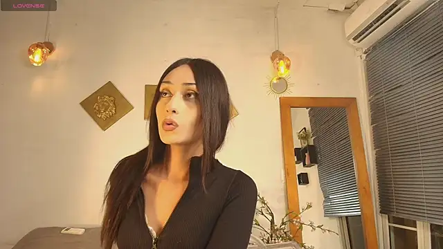 Snapshot of Aleexiiaa chatting on 07-15-26, 04:29 Aleexiiaa online show from 07-15-26, 04:29