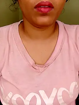 Rose-luckey online show from 04-20-26, 12:30