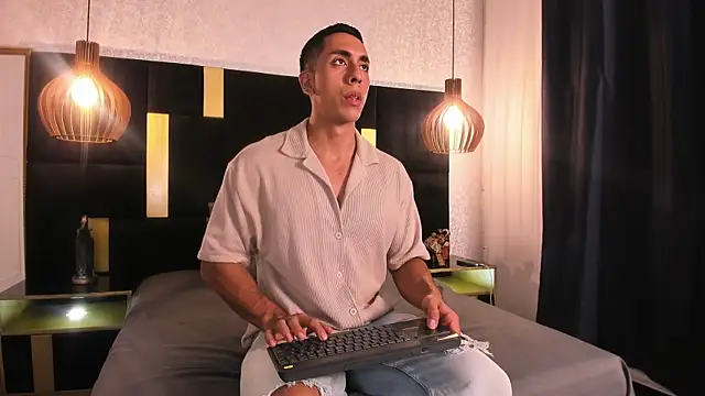 Lucio  Fox online show from 04-04-26, 12:13