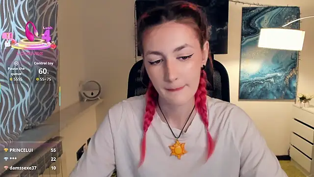 Snapshot of EasterBlink chatting on 10-08-25, 08:56 EasterBlink online show from 10-08-25, 08:56