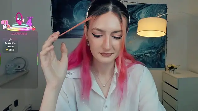 Snapshot of EasterBlink chatting on 11-02-25, 11:12 EasterBlink online show from 11-02-25, 11:12